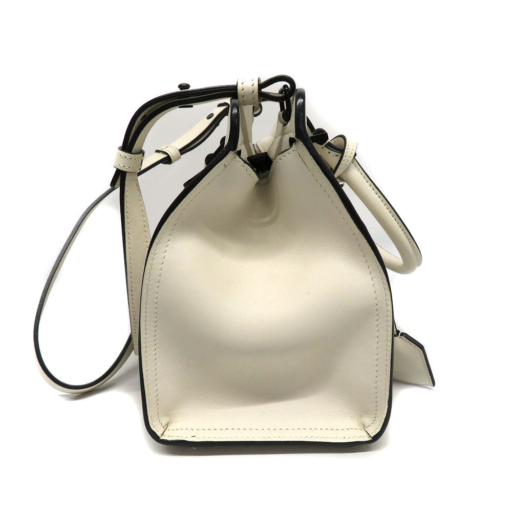 SAINT LAURENT Cabas Shoulder Handbag White Leather - Picture 3 of 9